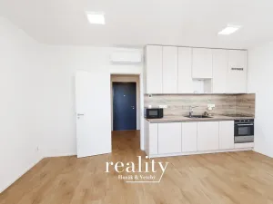 Pronájem bytu 1+kk, Znojmo, Kotkova, 35 m2