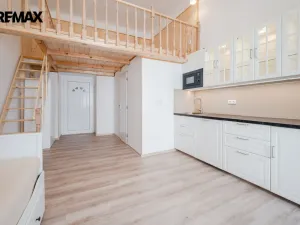 Prodej bytu 3+kk, Praha - Vinohrady, Legerova, 65 m2