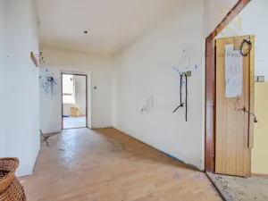 Prodej obchodního prostoru, Děčín - Děčín VI-Letná, Dělnická, 203 m2