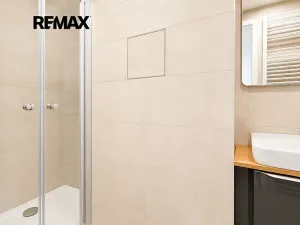 Pronájem bytu 2+kk, Praha - Hloubětín, Kbelská, 54 m2