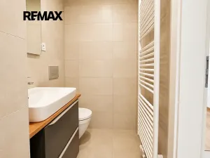 Pronájem bytu 2+kk, Praha - Hloubětín, Kbelská, 54 m2