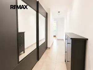 Pronájem bytu 2+kk, Praha - Hloubětín, Kbelská, 54 m2