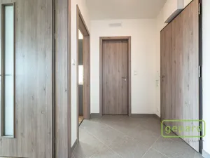 Pronájem bytu 2+kk, Praha - Ruzyně, Stočesova, 63 m2
