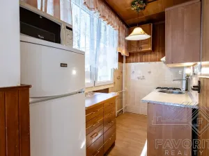 Prodej bytu 3+1, Praha - Prosek, Novoborská, 53 m2