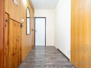 Prodej bytu 3+1, Praha - Prosek, Novoborská, 53 m2