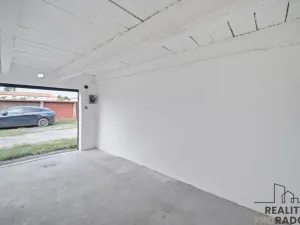 Pronájem garáže, Pardubice, Na Záboří, 18 m2