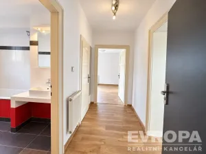 Pronájem bytu 3+kk, Hostinné, Slévárenská, 58 m2
