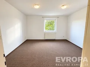 Pronájem bytu 3+kk, Hostinné, Slévárenská, 58 m2