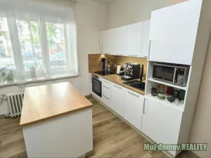 Pronájem bytu 2+kk, Praha - Vršovice, 57 m2