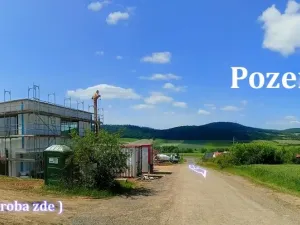 Prodej komerčního pozemku, Bavoryně, 10378 m2