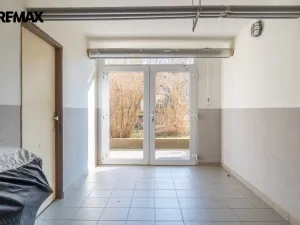 Prodej bytu 3+1, Jesenice, V Lázních, 72 m2
