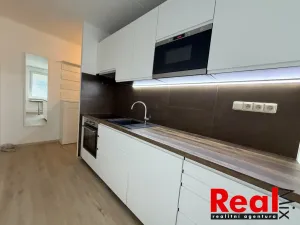 Prodej bytu 2+1, Brno - Bystrc, Píškova, 58 m2