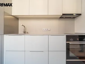 Pronájem bytu 2+kk, Praha - Libeň, V zahradách, 48 m2