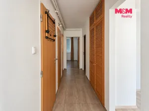 Prodej bytu 3+1, Lubenec, Pražská, 67 m2