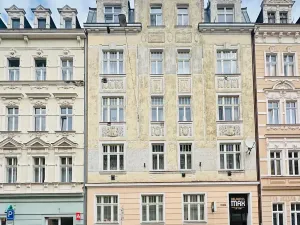 Prodej bytu 2+1, Karlovy Vary, Jaltská, 51 m2
