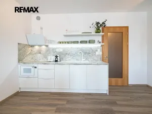 Prodej bytu 1+kk, Abertamy, Vítězná, 41 m2