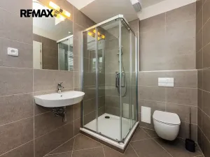 Prodej bytu 3+kk, Praha - Dolní Měcholupy, Kardausova, 84 m2