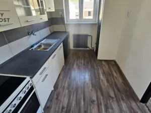 Pronájem bytu 3+1, Modlany - Suché, 68 m2
