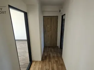 Pronájem bytu 3+1, Modlany - Suché, 68 m2