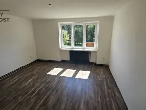 Pronájem bytu 3+1, Modlany - Suché, 68 m2