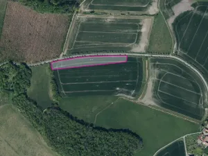 Prodej pole, Uhersko, 11302 m2