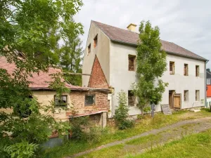 Prodej vícegeneračního domu, Moldava, 431 m2