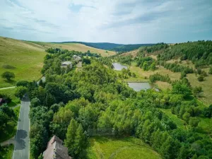 Prodej vícegeneračního domu, Moldava, 431 m2
