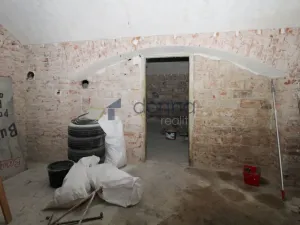Pronájem obchodního prostoru, Praha, Polská, 83 m2