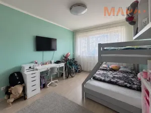 Pronájem bytu 2+kk, Praha - Holešovice, V háji, 52 m2