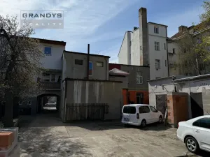 Prodej činžovního domu, Praha - Strašnice, Na hroudě, 400 m2