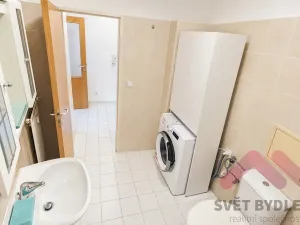 Pronájem bytu 1+kk, Praha - Vysočany, bratří Dohalských, 42 m2