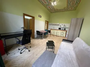 Pronájem bytu 2+kk, Hradec Králové, Komenského, 40 m2
