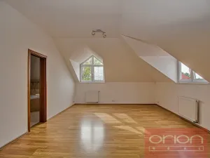 Prodej rodinného domu, Jesenice - Osnice, Karafiátová, 302 m2