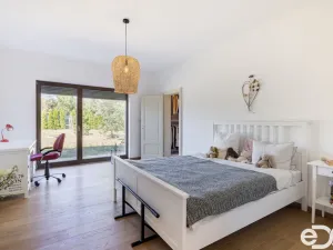 Prodej rodinného domu, Trnová, 219 m2