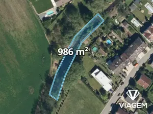 Prodej podílu pole, Lázně Bohdaneč, 575 m2