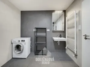 Pronájem bytu 1+kk, Jihlava, Okružní, 45 m2