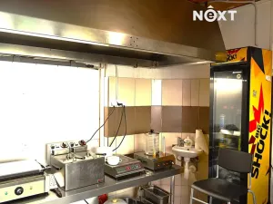 Pronájem obchodního prostoru, Třeboň, Masarykovo nám., 16 m2