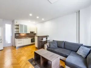 Pronájem bytu 2+kk, Praha - Karlín, Sokolovská, 58 m2