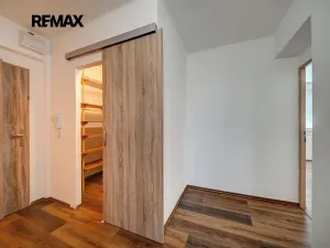 Pronájem bytu 2+1, Kolín, Dělnická, 57 m2