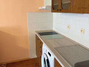 Pronájem bytu 1+kk, Praha - Újezd nad Lesy, Borovská, 35 m2