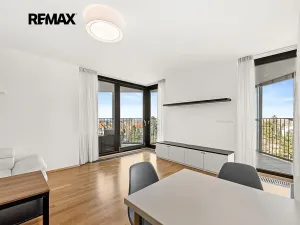 Pronájem bytu 2+kk, Praha - Žižkov, Malešická, 73 m2