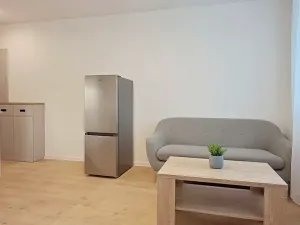 Pronájem bytu 1+1, Karlovy Vary, Úvalská, 36 m2