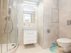 Pronájem bytu 1+kk, Praha - Hloubětín, Poděbradská, 32 m2