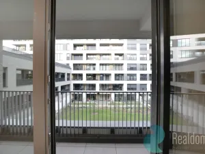 Pronájem bytu 1+kk, Praha - Hloubětín, Poděbradská, 32 m2
