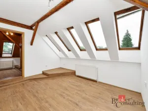 Prodej obchodního prostoru, Hostivice, Čsl. armády, 1000 m2