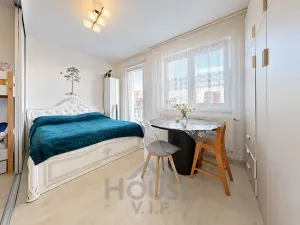 Prodej bytu 1+kk, Praha - Letňany, Škrábkových, 42 m2