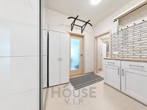 Prodej bytu 1+kk, Praha - Letňany, Škrábkových, 42 m2