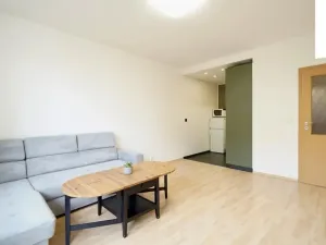 Prodej bytu 2+kk, Praha - Modřany, U Domu služeb, 43 m2