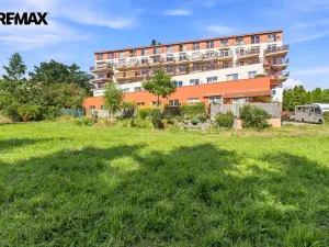 Prodej bytu 2+kk, Kamenice - Ládví, Benešovská, 60 m2
