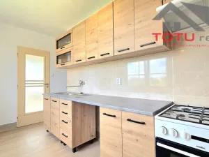 Prodej bytu 3+1, Jaroměř, Máchova, 70 m2